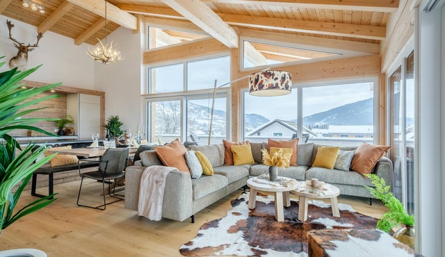 Spacious penthouse near ski lift and piste in Kreischberg