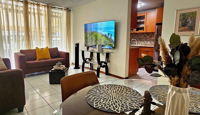 Steps from Bakery, A/C Comfort, Secure & Central in Caguas