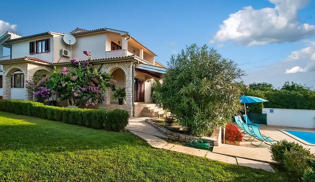 Stunning home in Pula in Pula