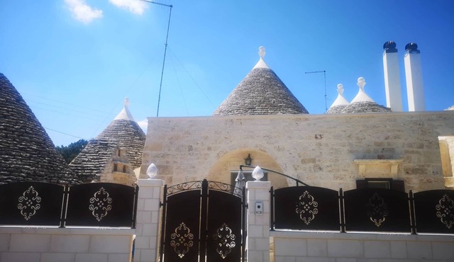 TRULLO IS A TIPICAL HOUSE NEAR THE MOST BEAUTIFUL BEACHES IN PUGLIA in Locorotondo
