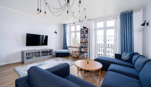 Two Levels Spacious Apt - 116m², Four Bedrooms - by Rentujemy in Łódź
