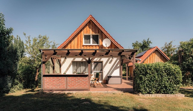"Unterm Apfelbaum" Vacation Home: Boat Rides/Bike Tours – Anything Is Possible in Lübbenau/Spreewald