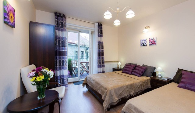 Vanilla 2, 3bdr 2bth apartment 5min to Krakow's Main Square in Kraków