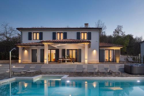Villa Arman by Villas Holiday in Vižinada