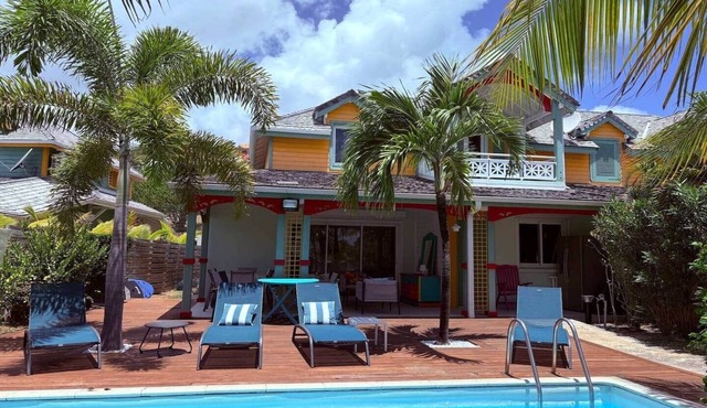 Villa Koray, Orient Bay, pool , central location in Marigot