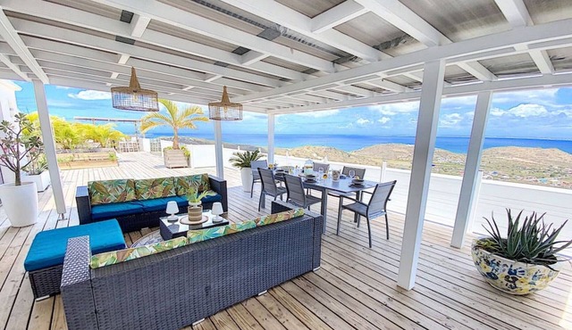 Villa La Guapa sea view private pool 5 min from the beach