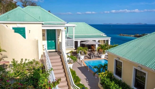Villa Rosa in West End