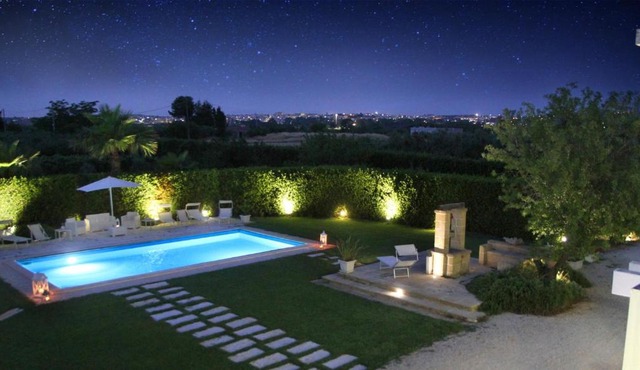 Villa Salento con piscina e orto in Casarano