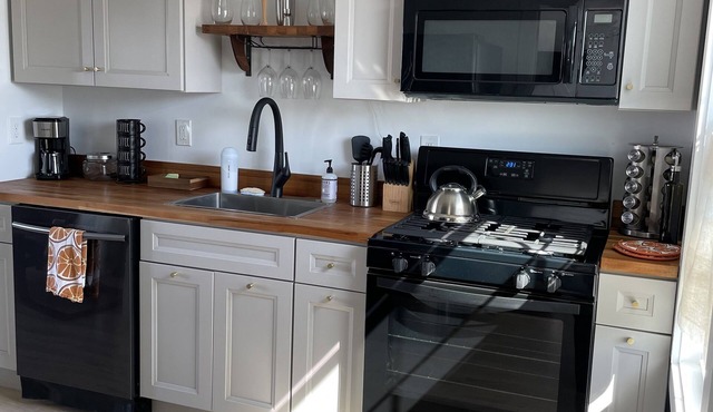 Windblown 2 - Eco Friendly Waterfront Apt in Lower Township