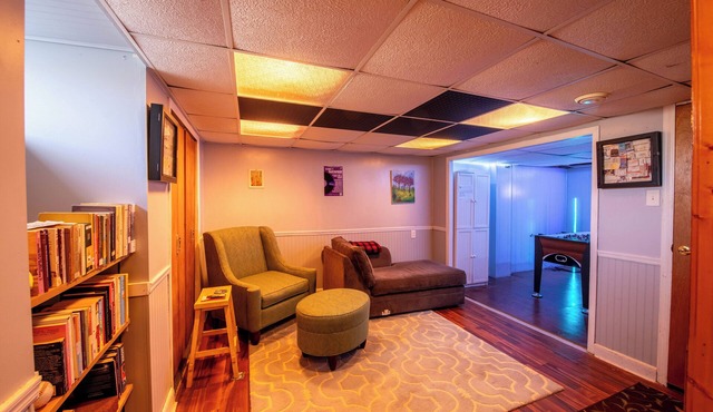Yard, Deck, Game Room, Library & Pet Friendly! - 3 bedrooms available in Clifton Heights