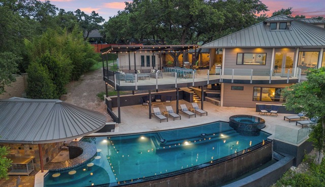 Your own private waterfront resort! in Austin