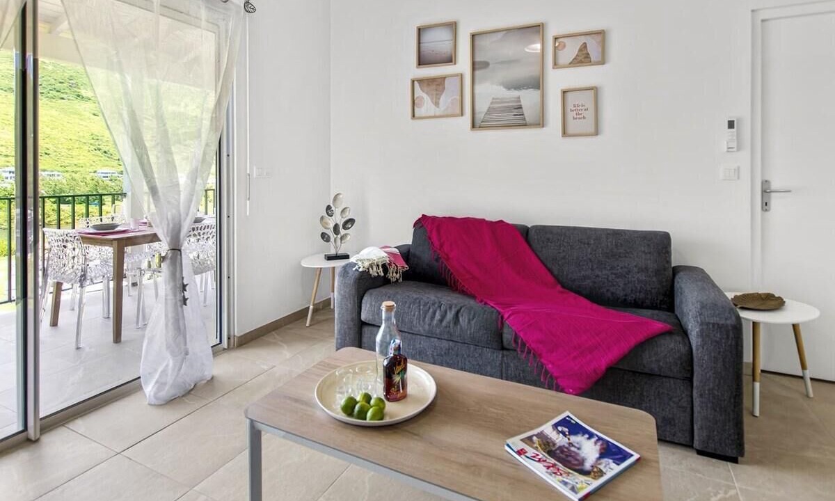 Cul de Sac Apartment | The Cherry unit 1BR 1.5BTH near Pinel Island