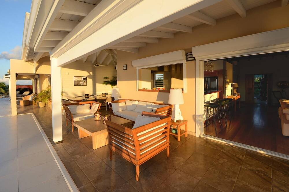 Photo of Patio Balcony in Grand Case