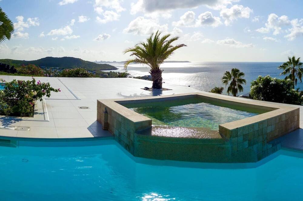 Photo of Outdoor in Grand Case