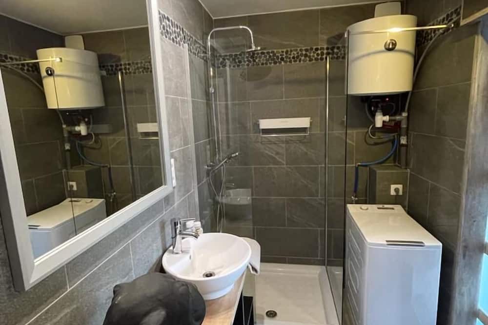 Photo of Bathroom in Orient Bay