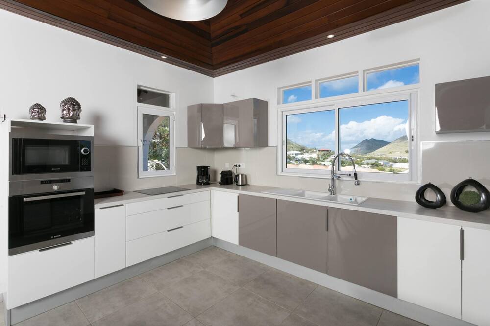 Photo of Kitchen in Orient Bay
