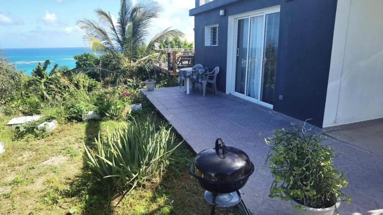 Photo of Patio Balcony in Oyster Pond