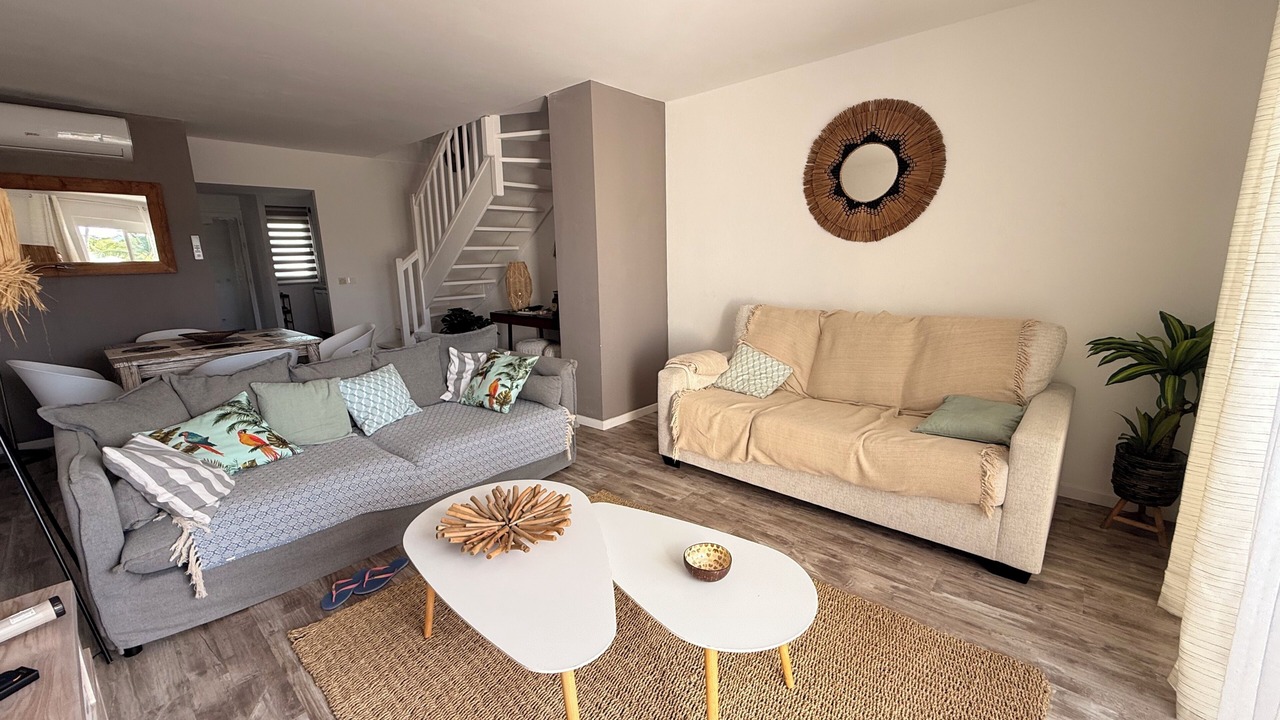 Photo of Livingroom in Orient Bay