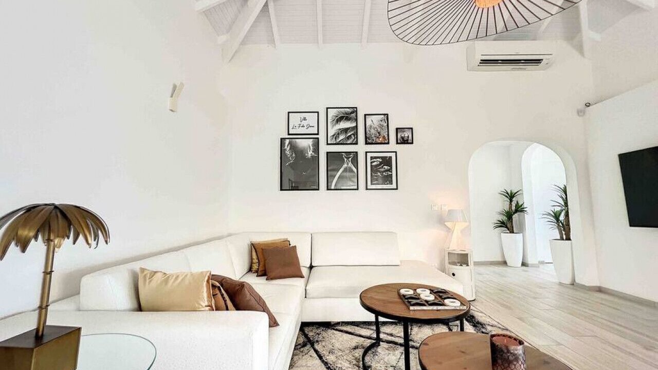 Photo of Livingroom in Orient Bay