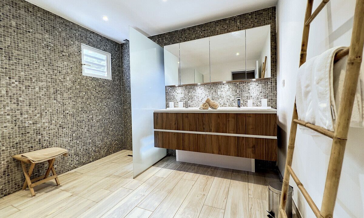 Photo of Bathroom in Orient Bay