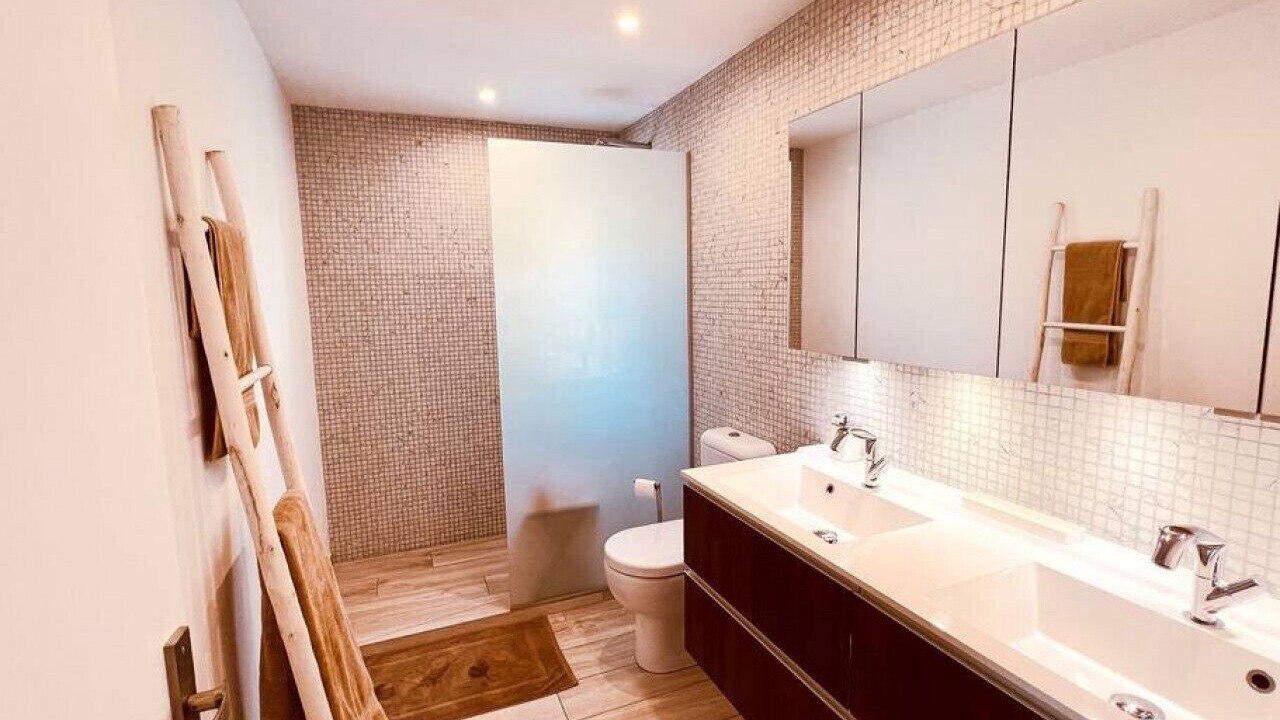 Photo of Bathroom in Orient Bay