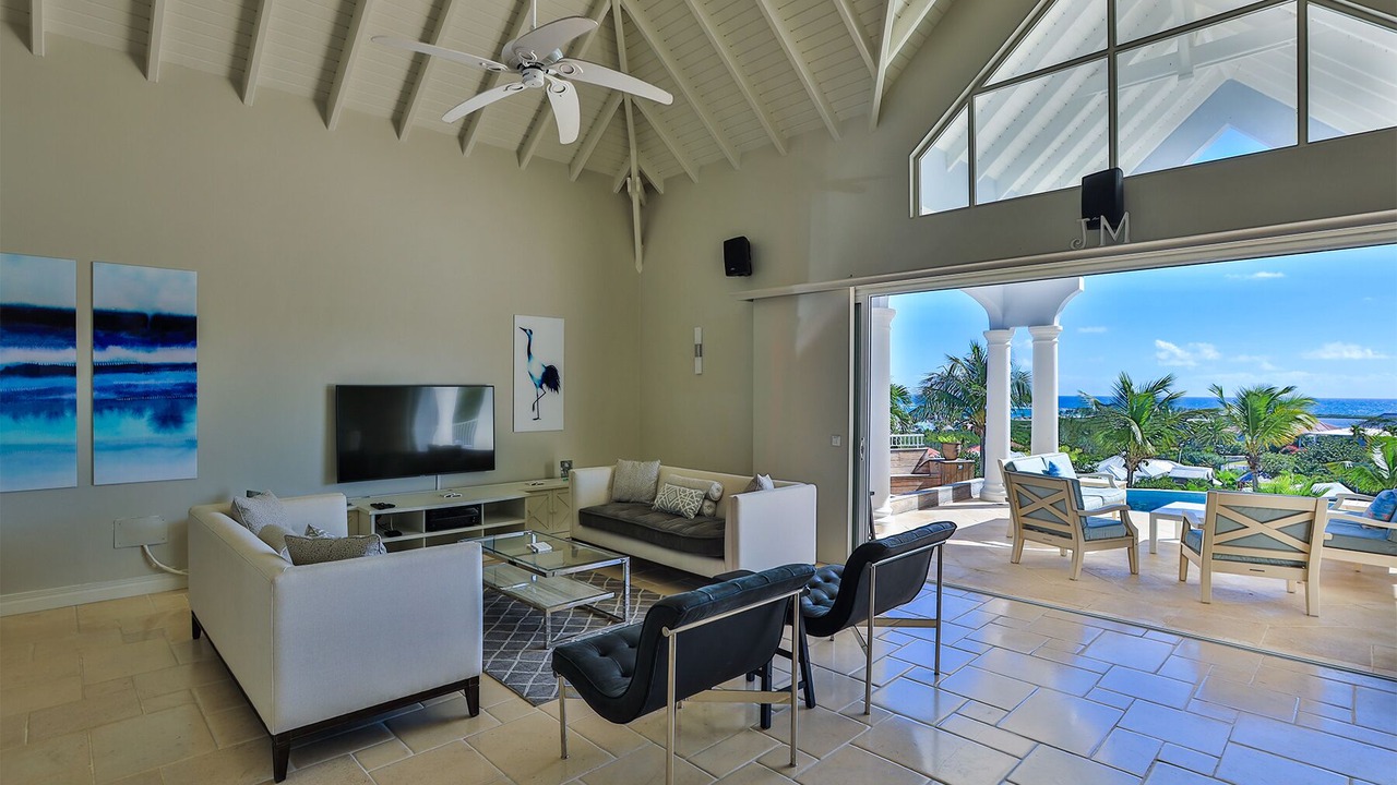 Photo of Livingroom in Orient Bay