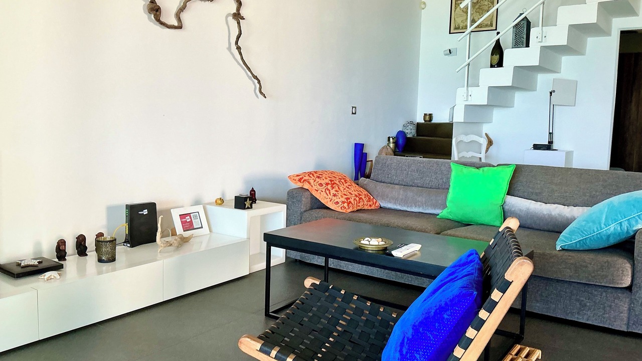 Photo of Livingroom in Cul de Sac