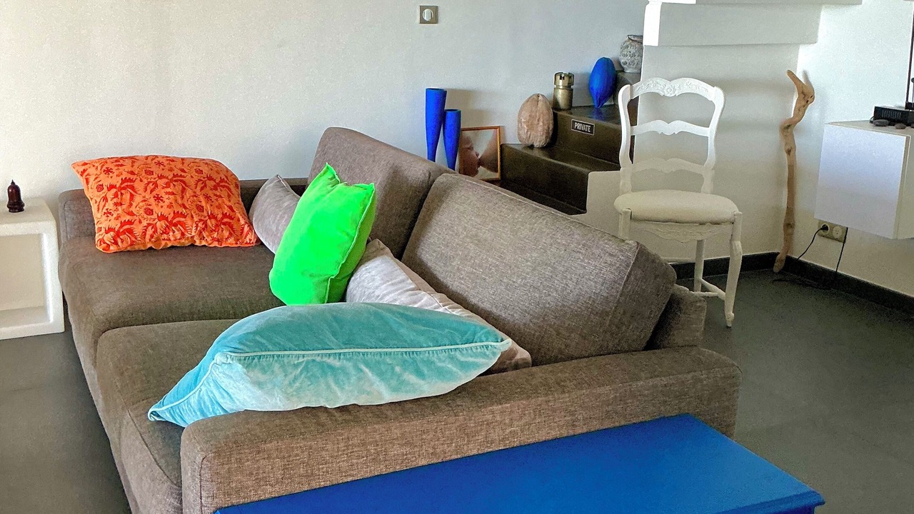 Photo of Livingroom in Cul de Sac