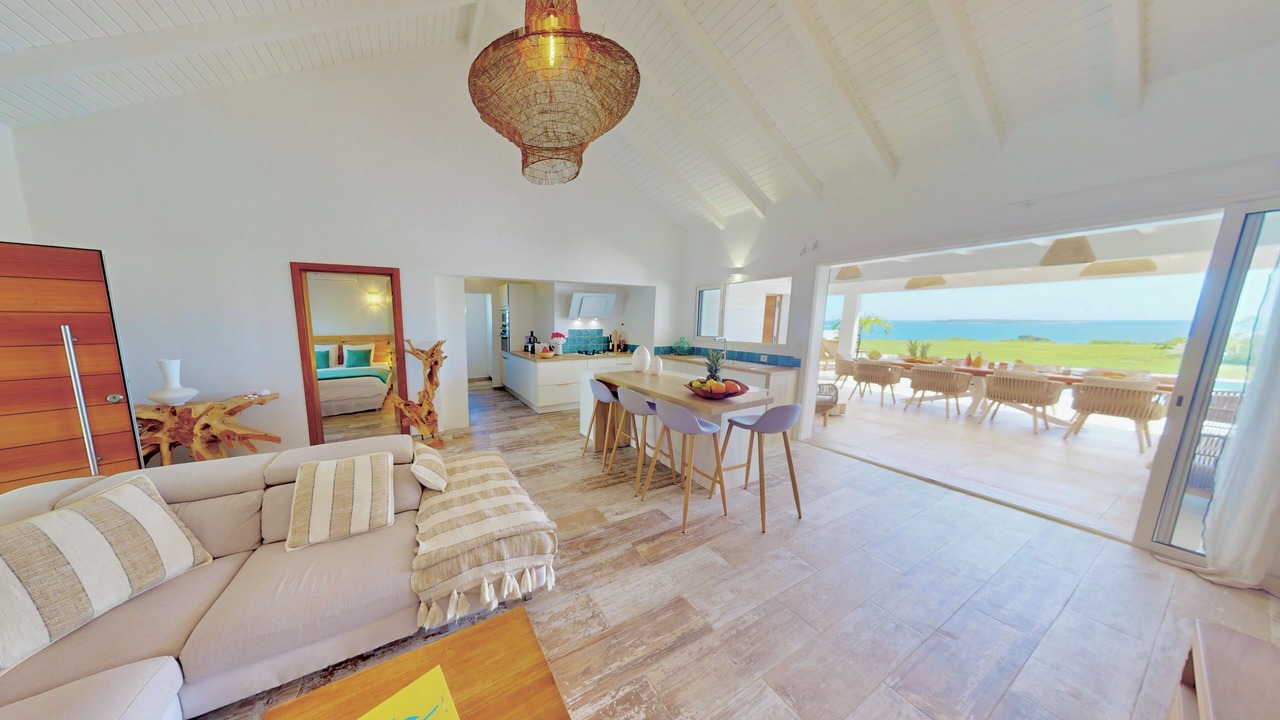 Photo of Livingroom in Orient Bay