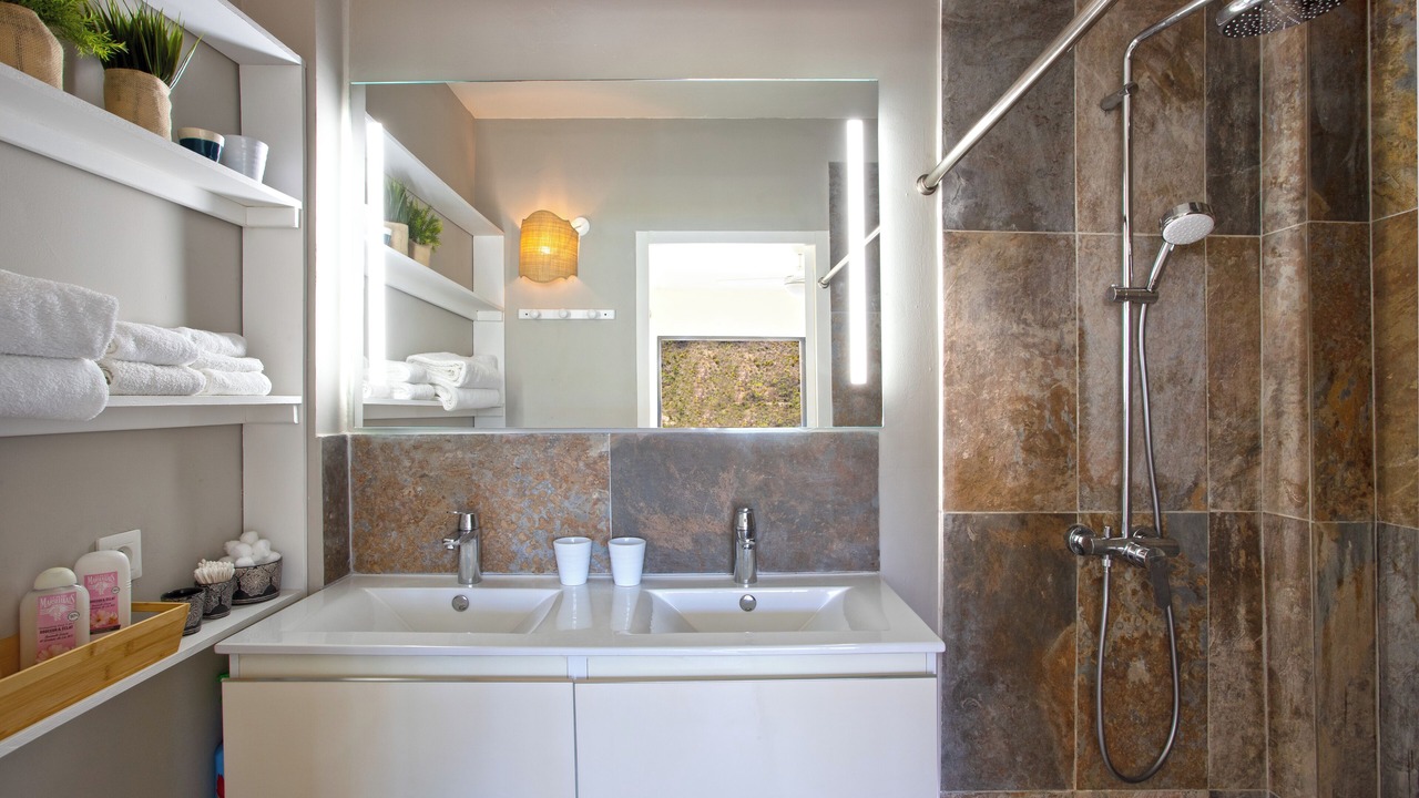 Photo of Bathroom in Anse Marcel