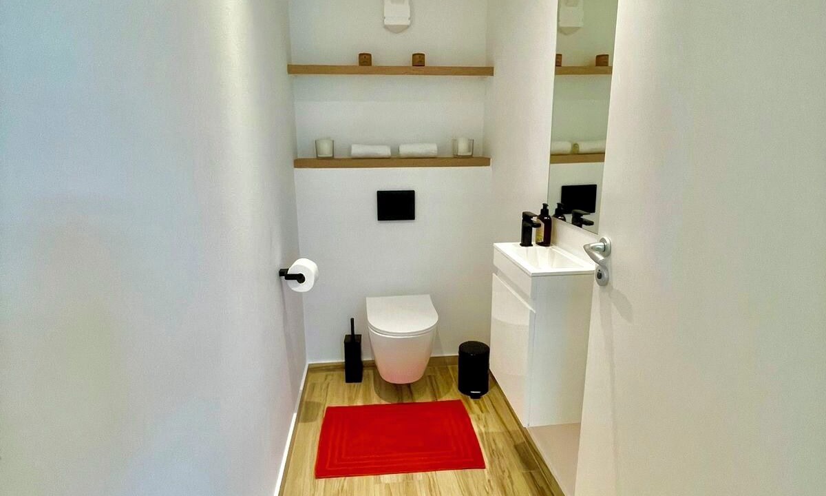 Photo of Bathroom in Orient Bay