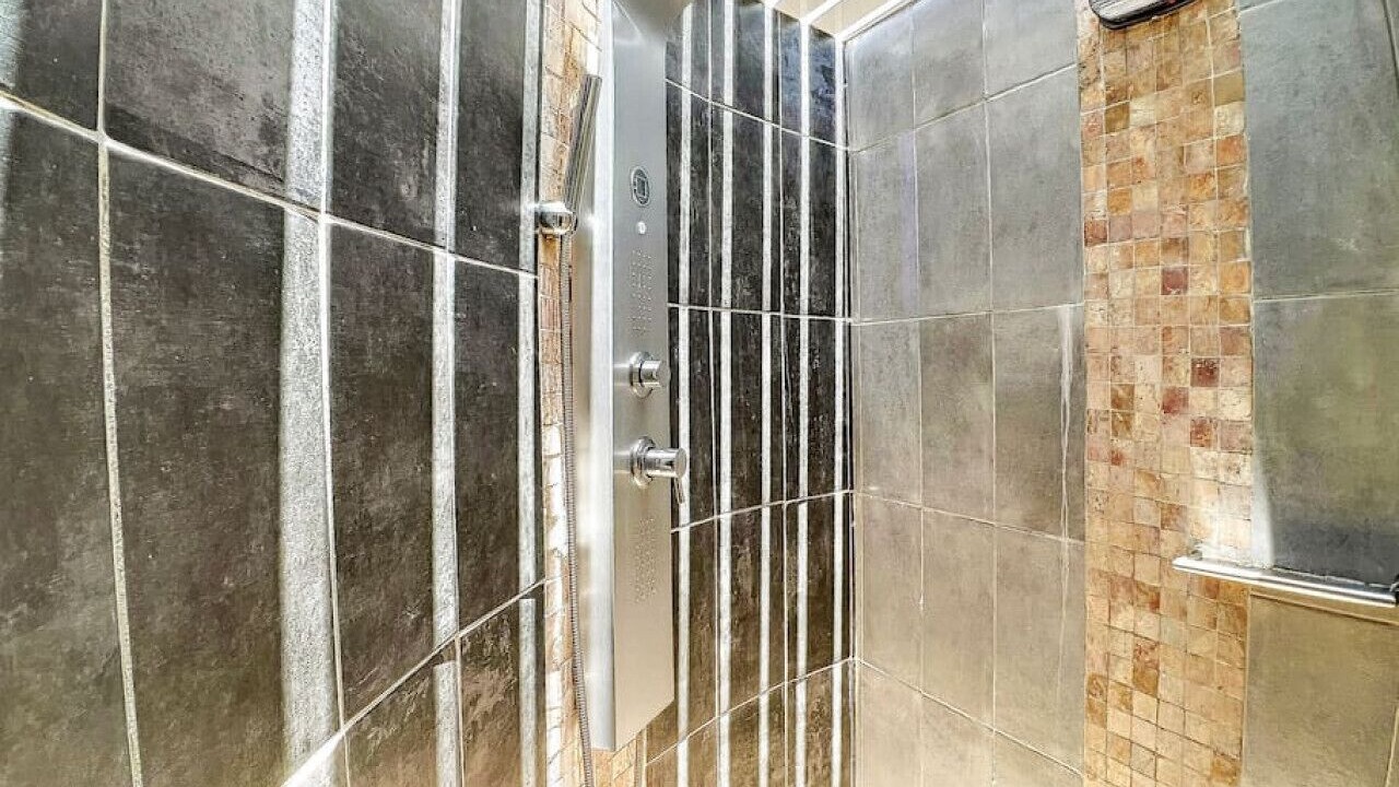 Photo of Bathroom in Orient Bay