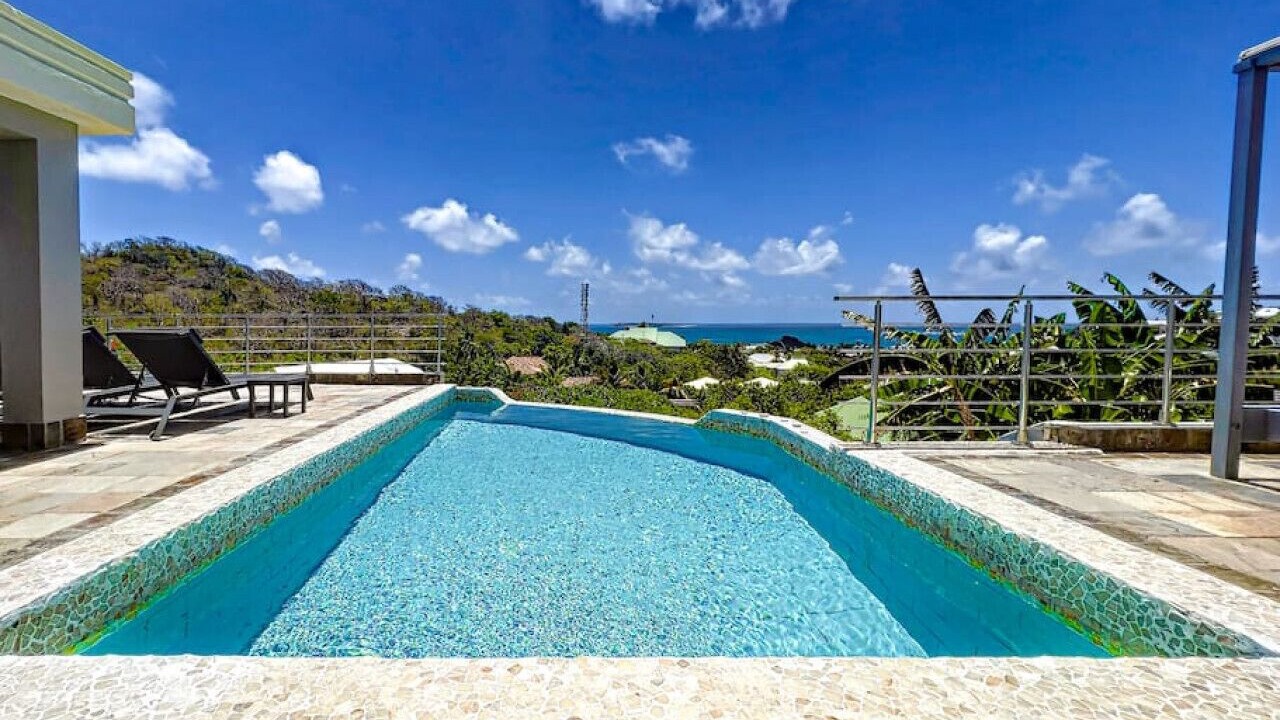 Photo of Outdoor in Orient Bay
