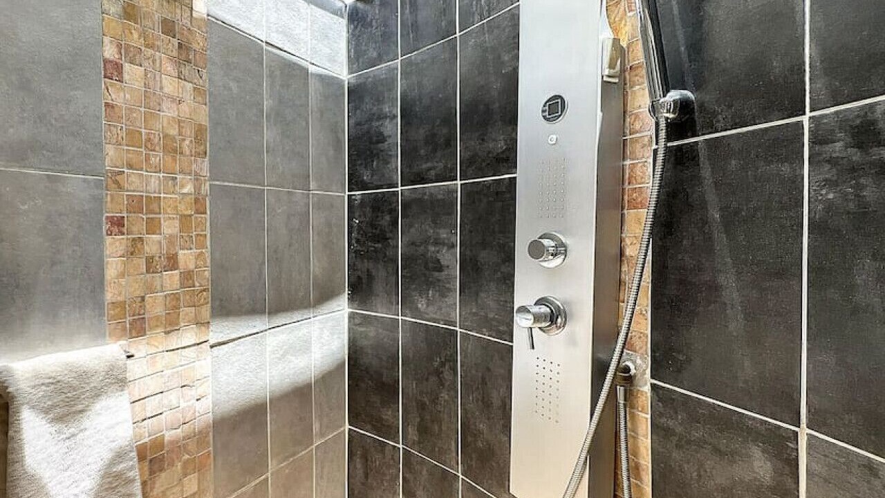 Photo of Bathroom in Orient Bay
