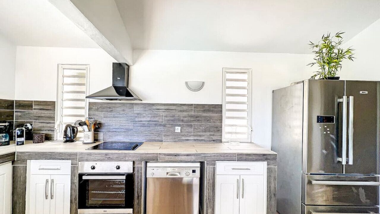 Photo of Kitchen in Orient Bay