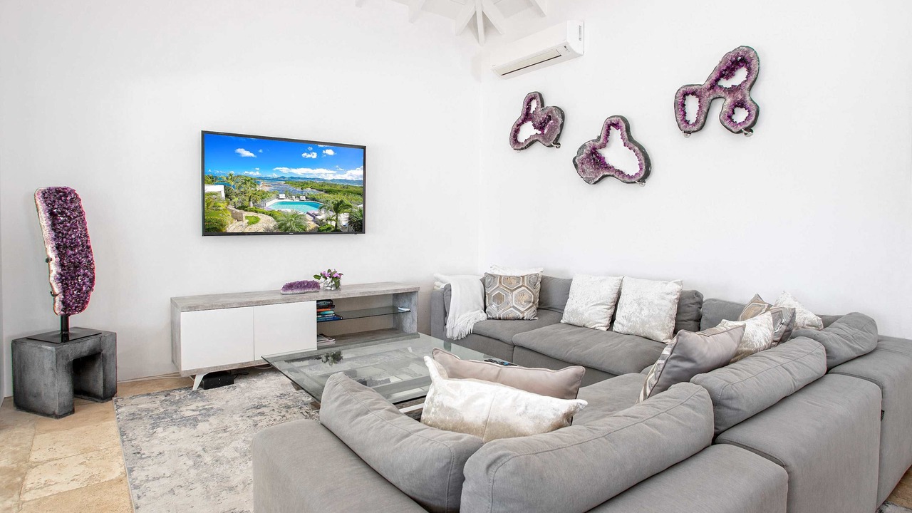 Photo of Livingroom in Nettle Bay