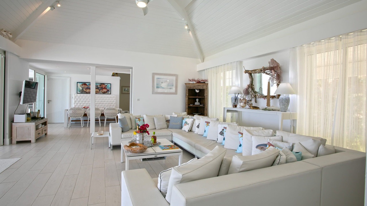 Photo of Livingroom in Orient Bay