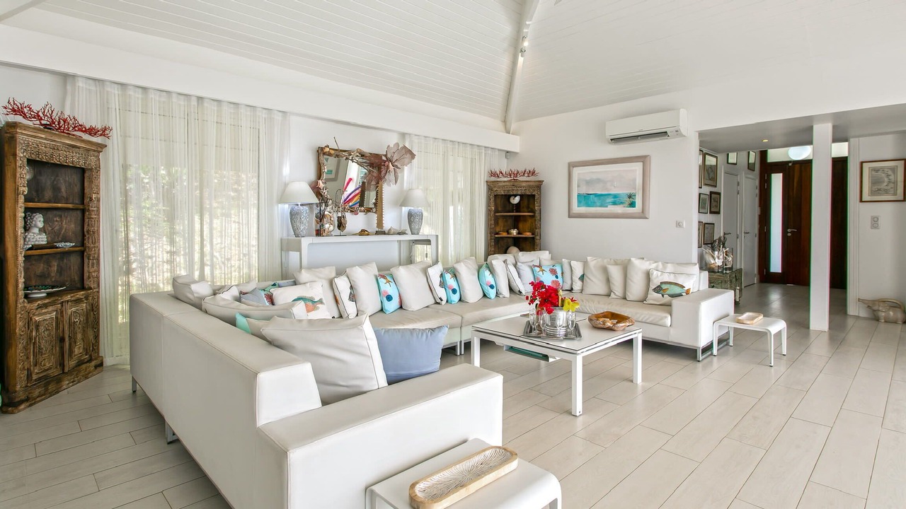 Photo of Livingroom in Orient Bay