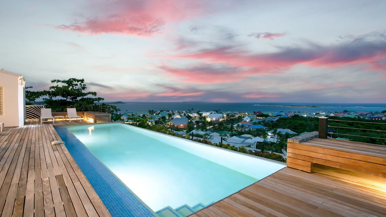 Photo of Outdoor in Orient Bay