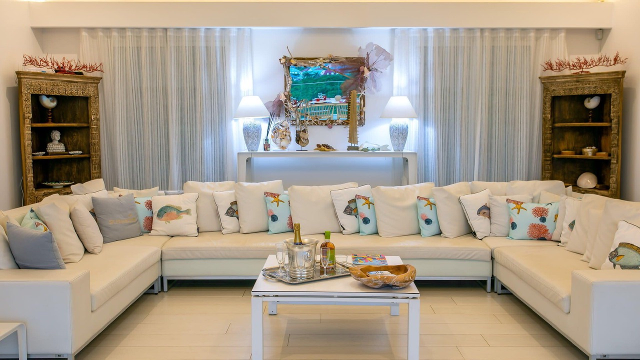 Photo of Livingroom in Orient Bay