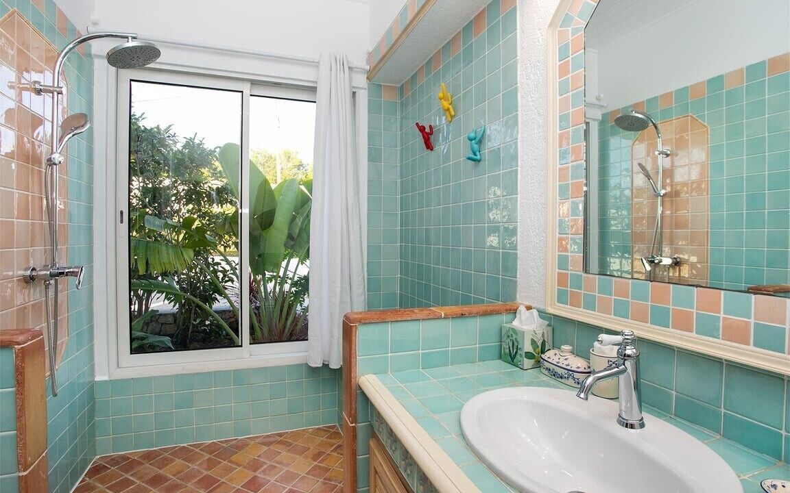 Photo of Bathroom in Les Terres Basses