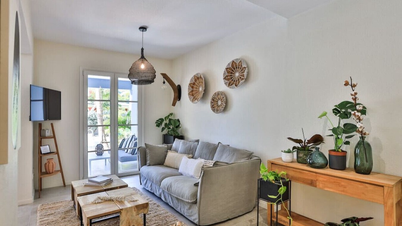 Photo of Livingroom in Orient Bay