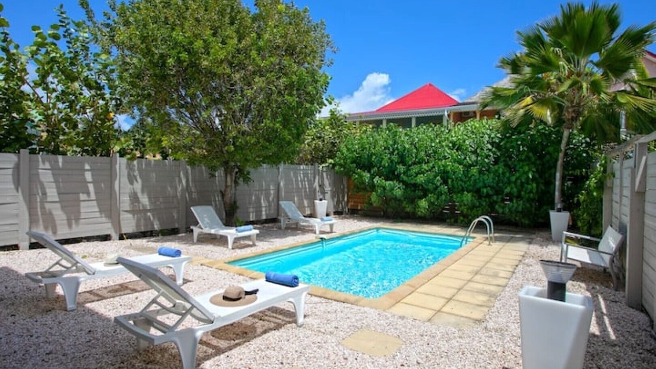Photo of Outdoor in Orient Bay