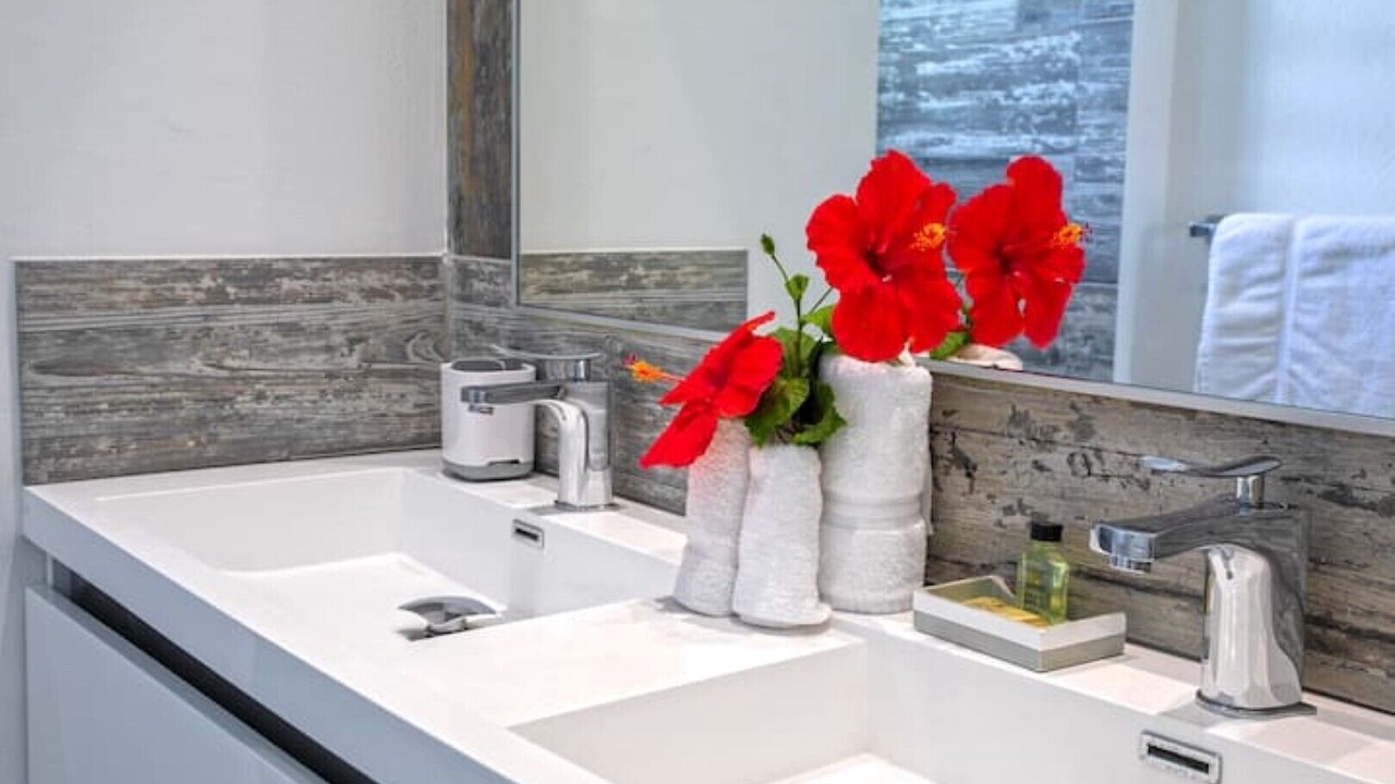 Photo of Bathroom in Orient Bay