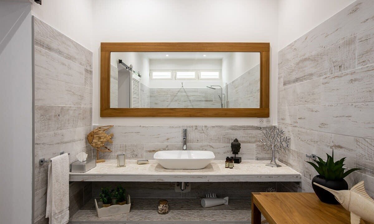 Photo of Bathroom in Les Terres Basses