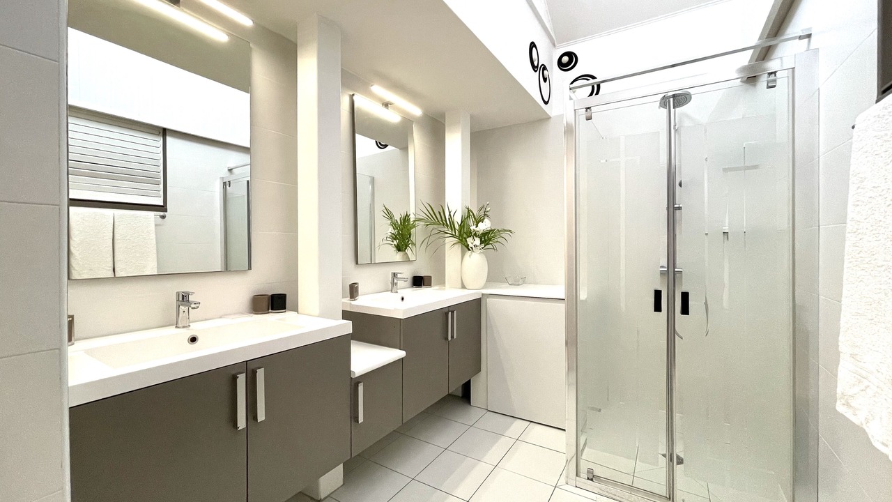 Photo of Bathroom in Orient Bay