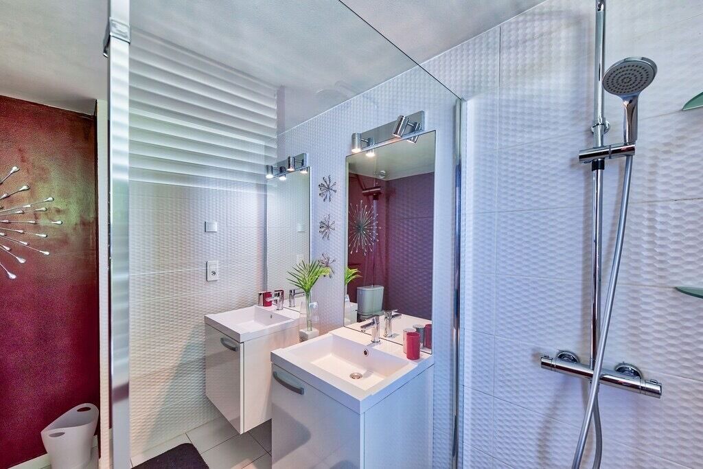 Photo of Bathroom in Orient Bay