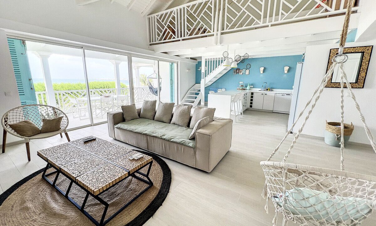 Photo of Livingroom in Orient Bay