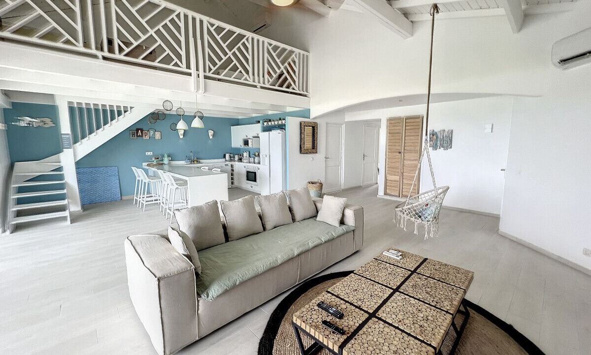 Photo of Livingroom in Orient Bay