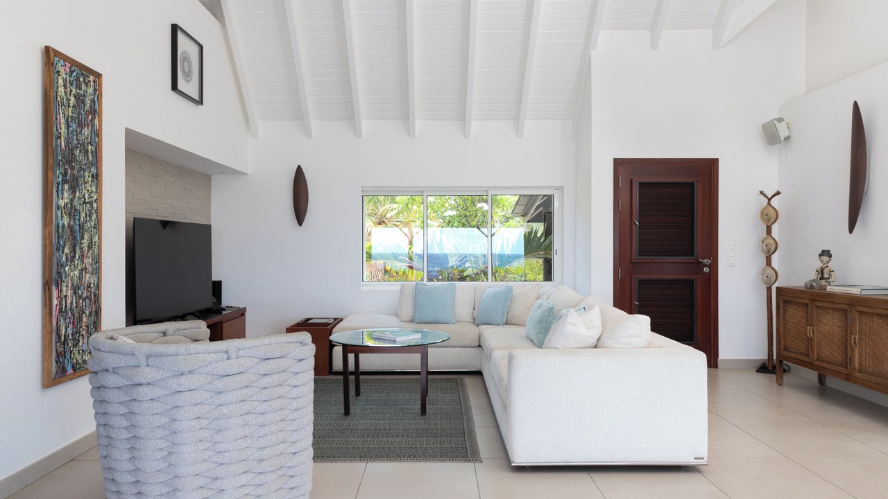 Photo of Livingroom in Plum Bay